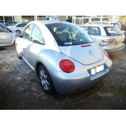 VOLKSWAGEN New Beetle