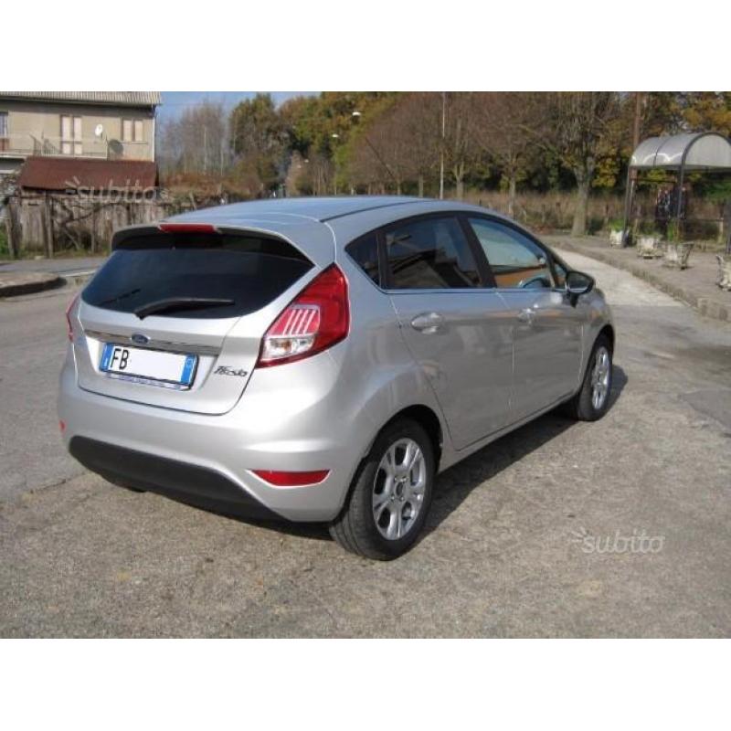 FORD FIESTA 1.5 TDCi KM 0 TITANIUM DICEMBRE-2015