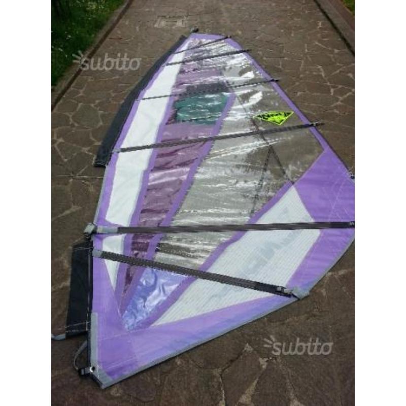 Vela windsurf NPU potentissima