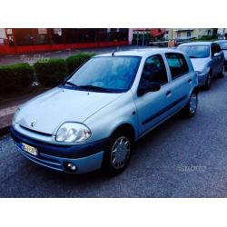 RENAULT Clio 2ª serie - 2001