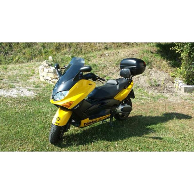 Yamaha t max