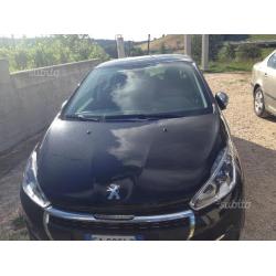 PEUGEOT 208- 1.6 blueHDI- 2016