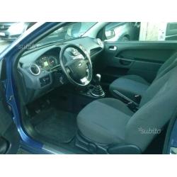 Ford fiesta 1,4 hdi titanium full