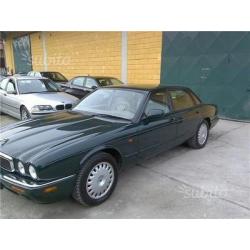 Jaguar xj8 auto da vero amatore amante marchio