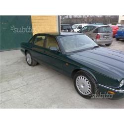 Jaguar xj8 auto da vero amatore amante marchio