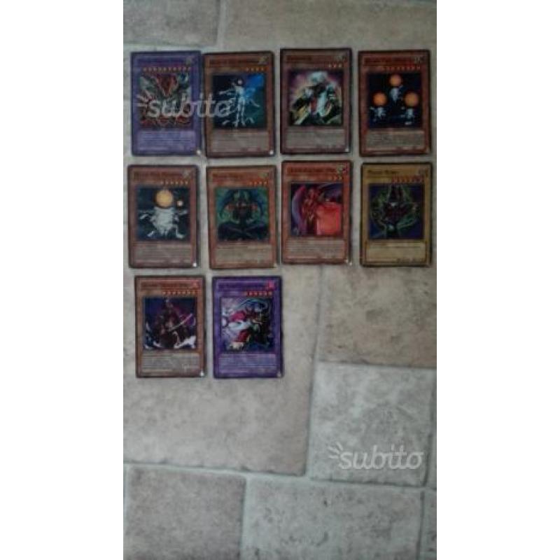 Super rare Yu-Gi-Oh carte luce/fuoco/oscurità