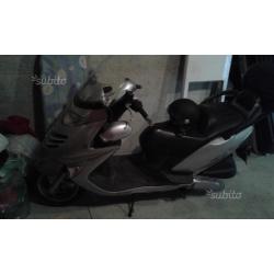 Kymco Grand Dink 250 - 2004