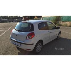 Renault Clio 1.2 16V 3 porte GPL Yahoo - 2012