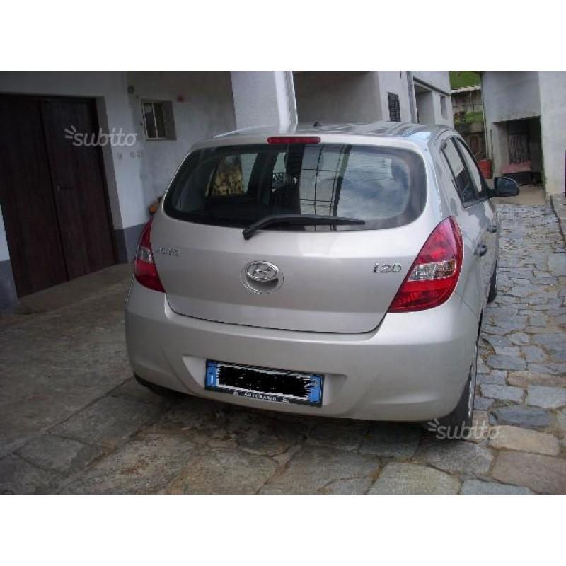 HYUNDAI i20 - 2010 GPL