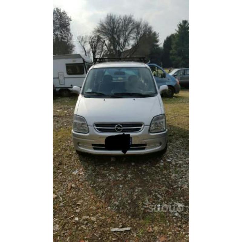 Opel agila 2003