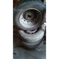 4 cerchi piú gomme 165/70r13