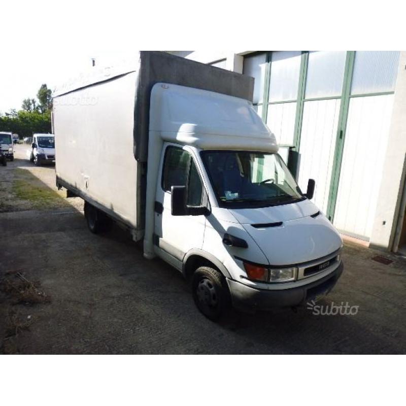 Iveco daily 35C15 2.8 107 kw del 2002