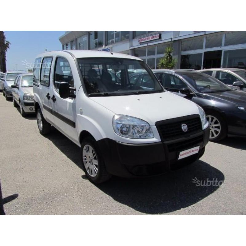 FIAT Doblò 1.3m-jet 75 cv. autocarro 5 posti