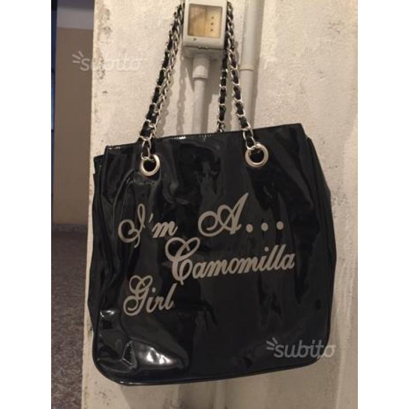 Borsa "I' m a. Camomilla girl" nero lucida