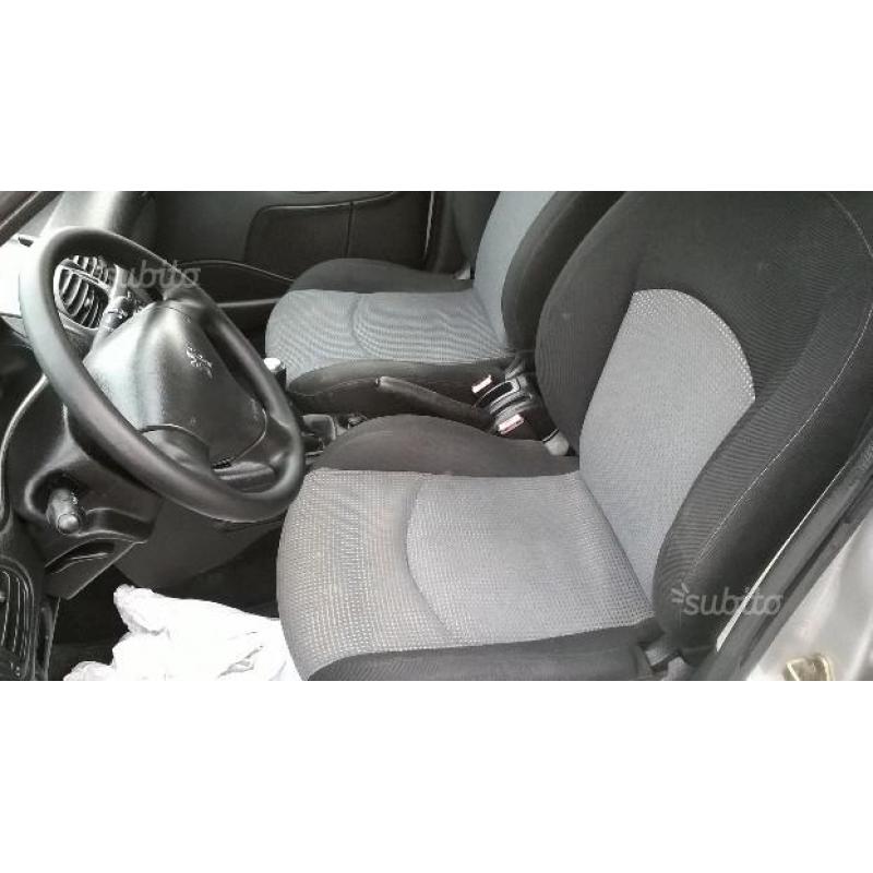 PEUGEOT 206 HDI 90CV SW Unico Propr - 2004