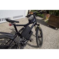 NUOVA BICI ELETTRICA 1500W UNICA 48v 20ah