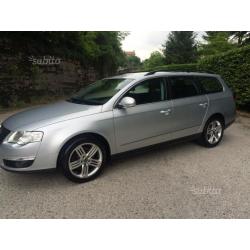 Volkswagen Passat 1.9 tdi 77kw-2007 Perfetta