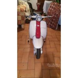 Lambretta LI 150 completamente restaurata