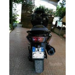 Tmax 2006 pochi km