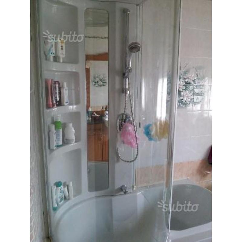 Vasca da bagno combinata