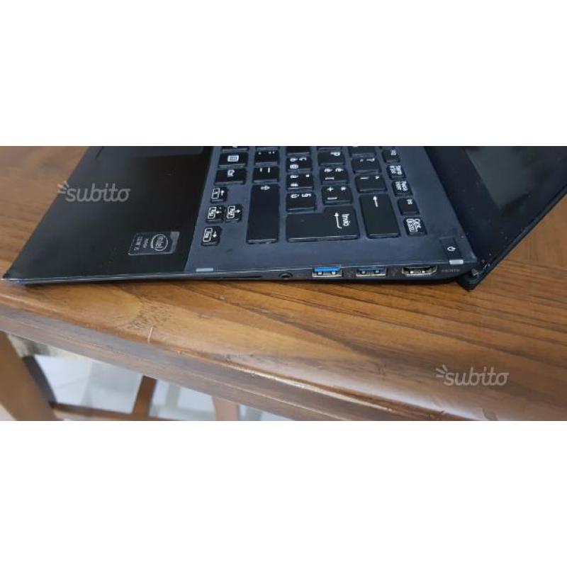 Notebook Sony Vaio i5 touch screen