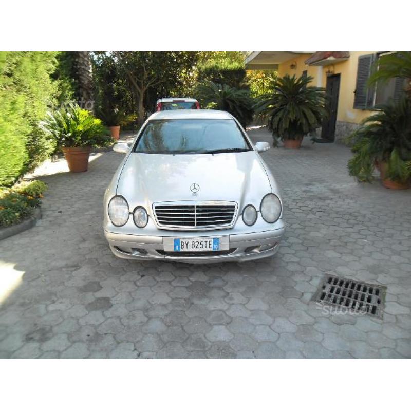 MERCEDES Classe CLK 200 KOMPRESSOR AVANTGARDE