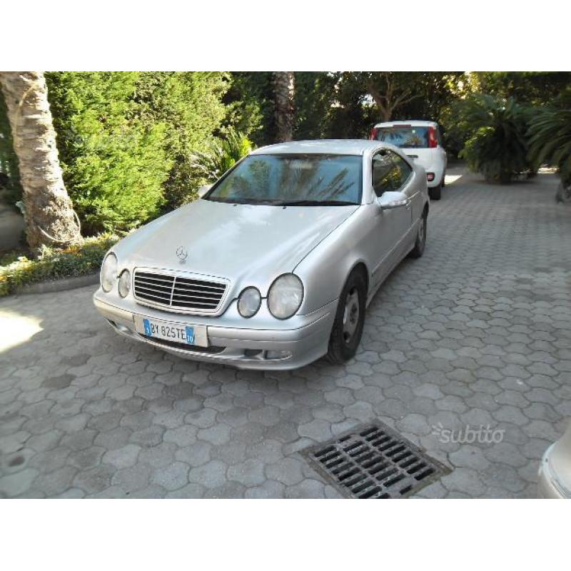 MERCEDES Classe CLK 200 KOMPRESSOR AVANTGARDE