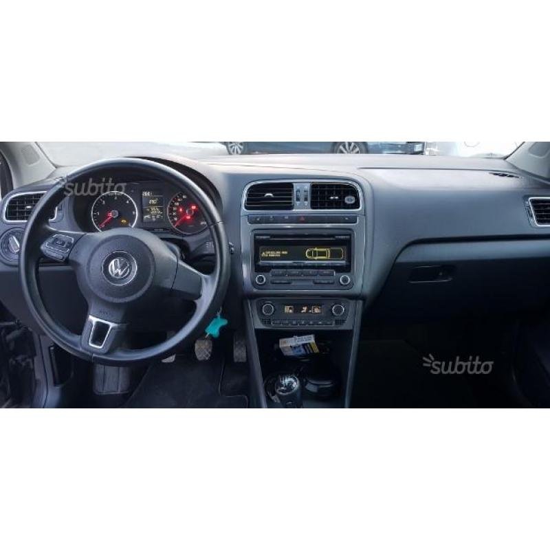 VOLKSWAGEN Polo 5ª serie - 2014