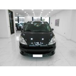 Peugeot 1007 1.4 HDi Happy