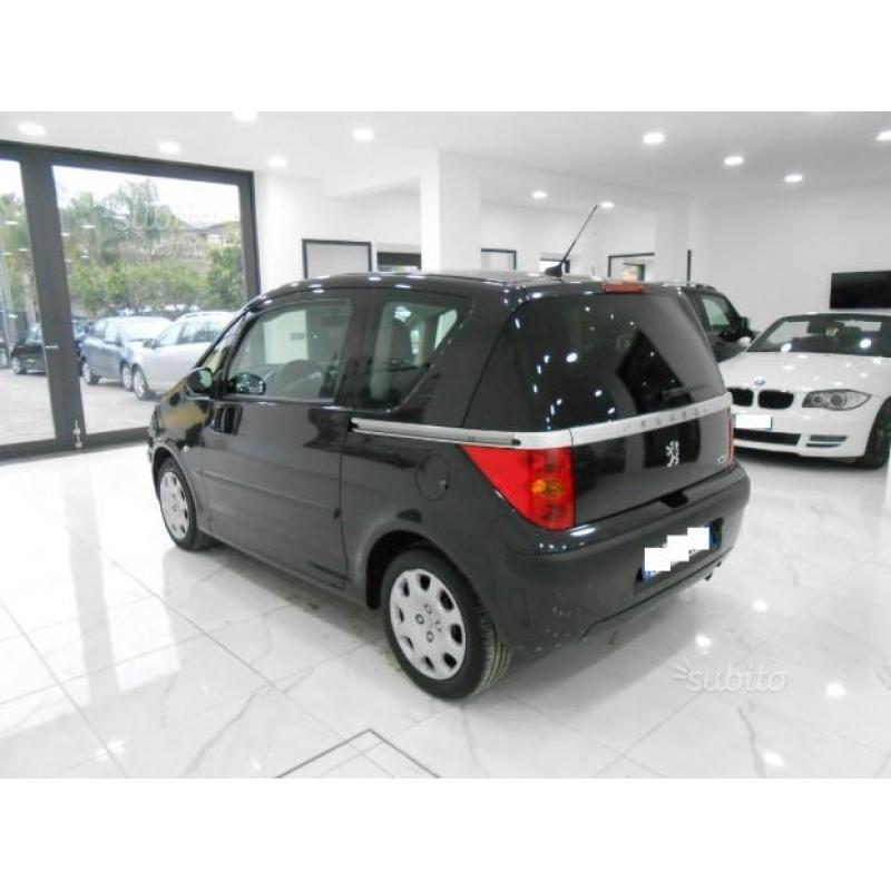 Peugeot 1007 1.4 HDi Happy