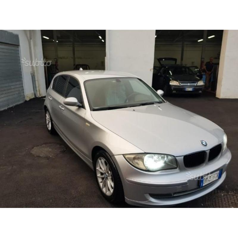 BMW Serie 1 (E87) - 2008