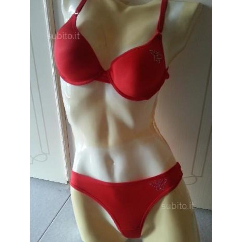 Completo intimo rosso