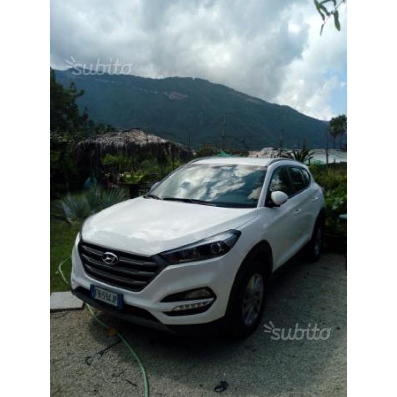 Hyundai Tucson 1.7 CRDi confort