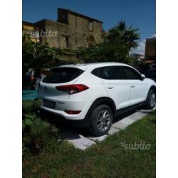 Hyundai Tucson 1.7 CRDi confort