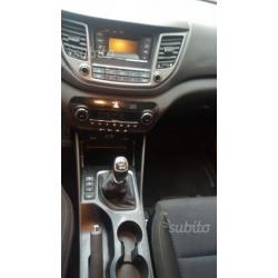 Hyundai Tucson 1.7 CRDi confort