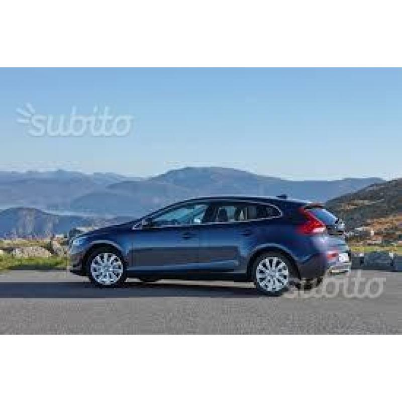 Volvo xc60,v40 cross 2014/17 ricambi disponibili